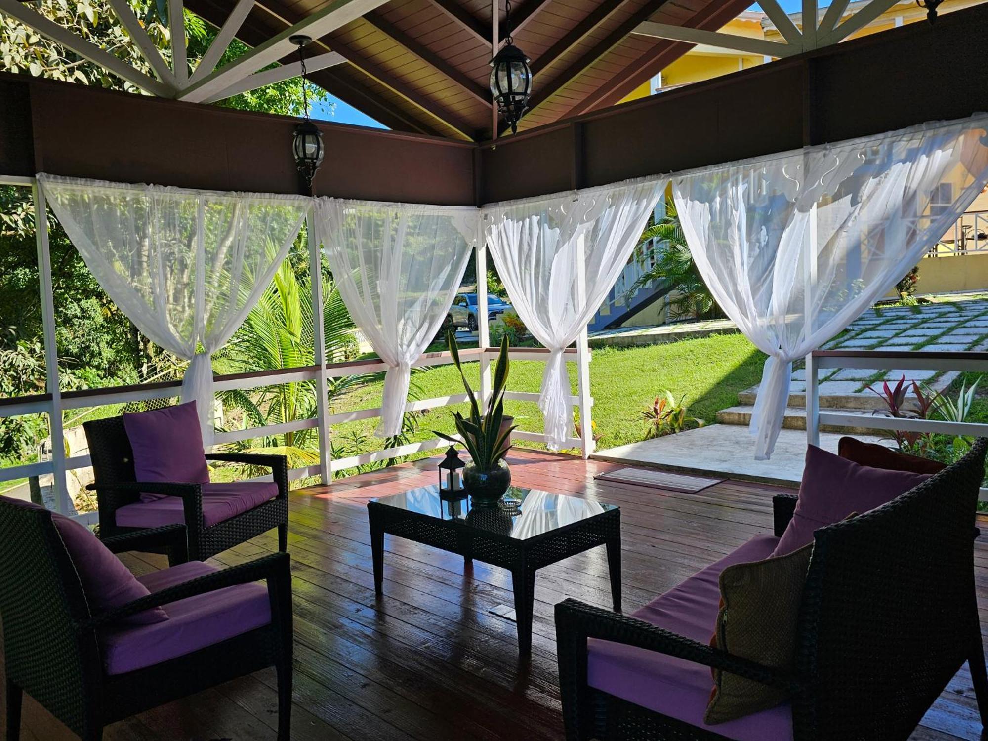 Royal Escape - 2 Apartman Anse La Raye Kültér fotó