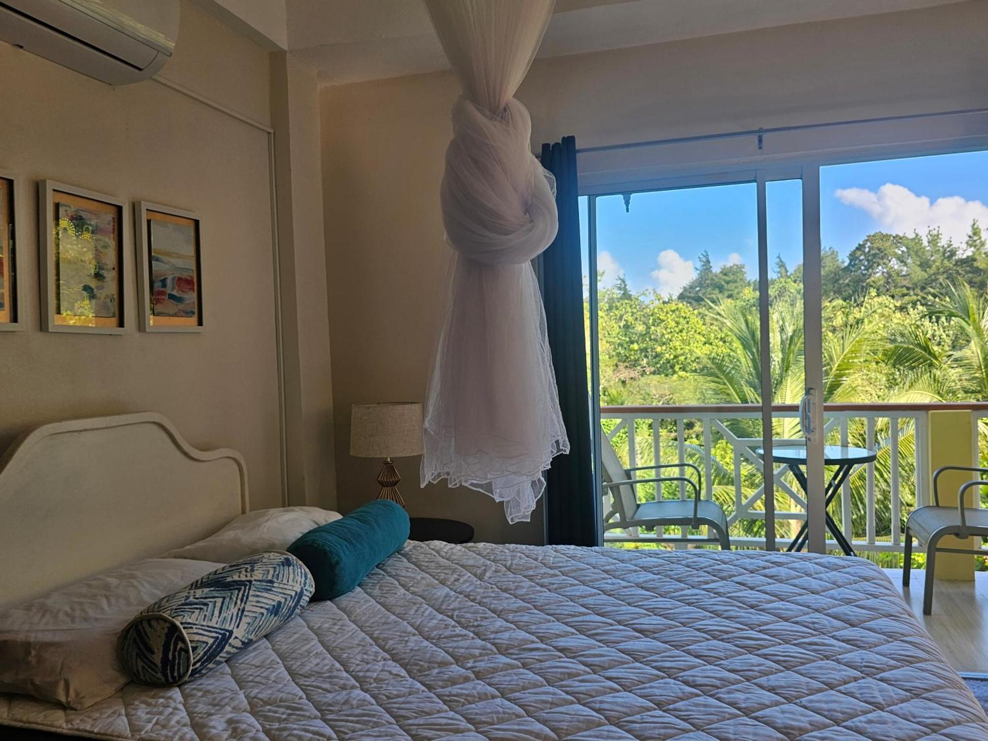Royal Escape - 2 Apartman Anse La Raye Szoba fotó